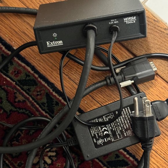 Extron P/2 DA2 PLUS Dual Output VGA/DVI Distribution Amplifier Splitter Amp - Picture 9 of 11